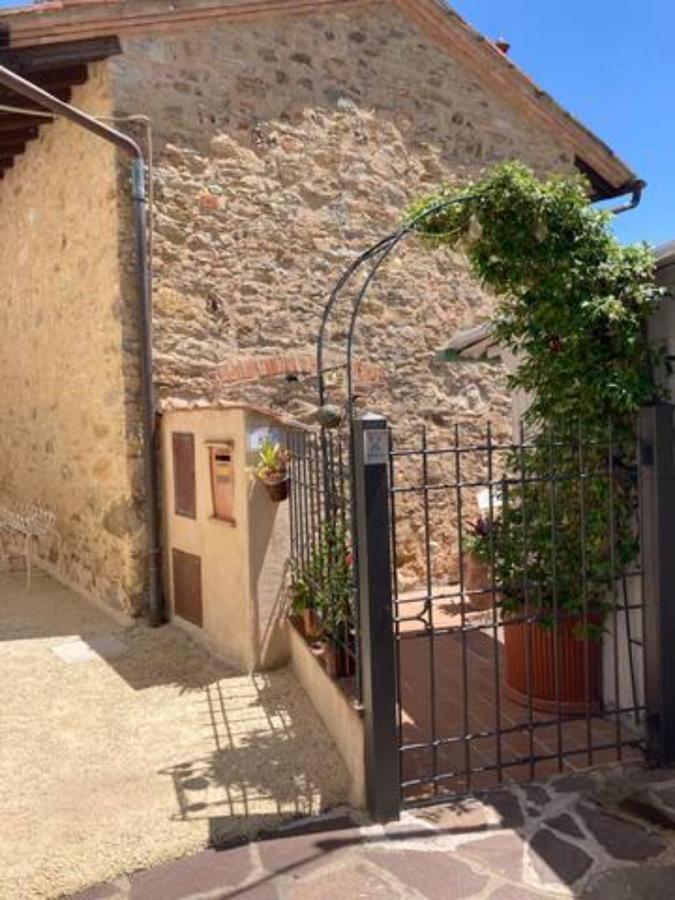 La Casina Delle Rondini Casa de hóspedes Corsanico-Bargecchia Exterior foto